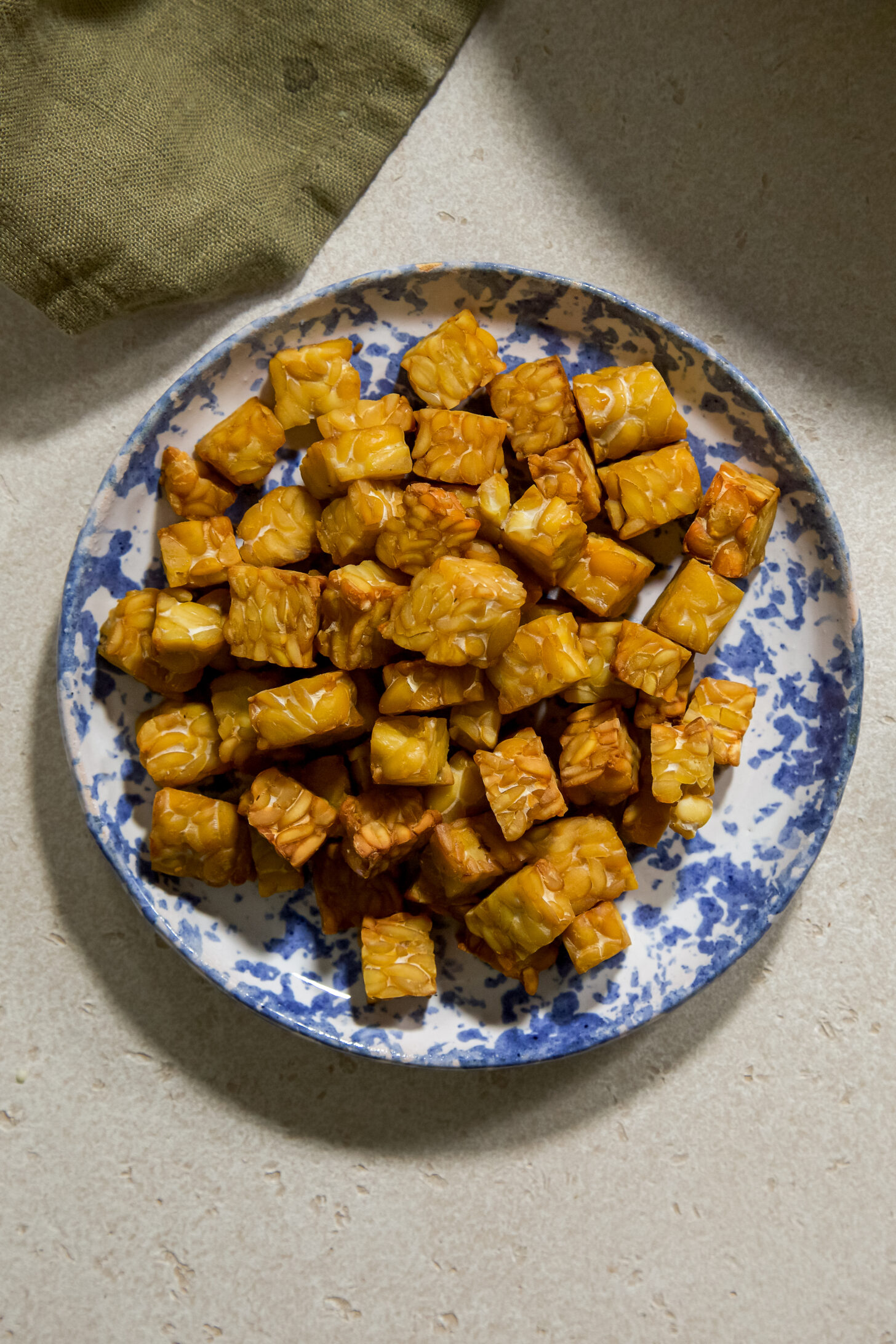 vegan lime caesar salad with tempeh bacon