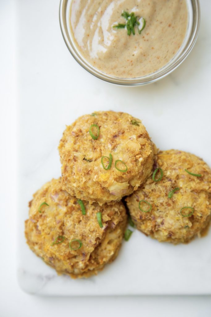 vegan crab cakes with tangy sauce