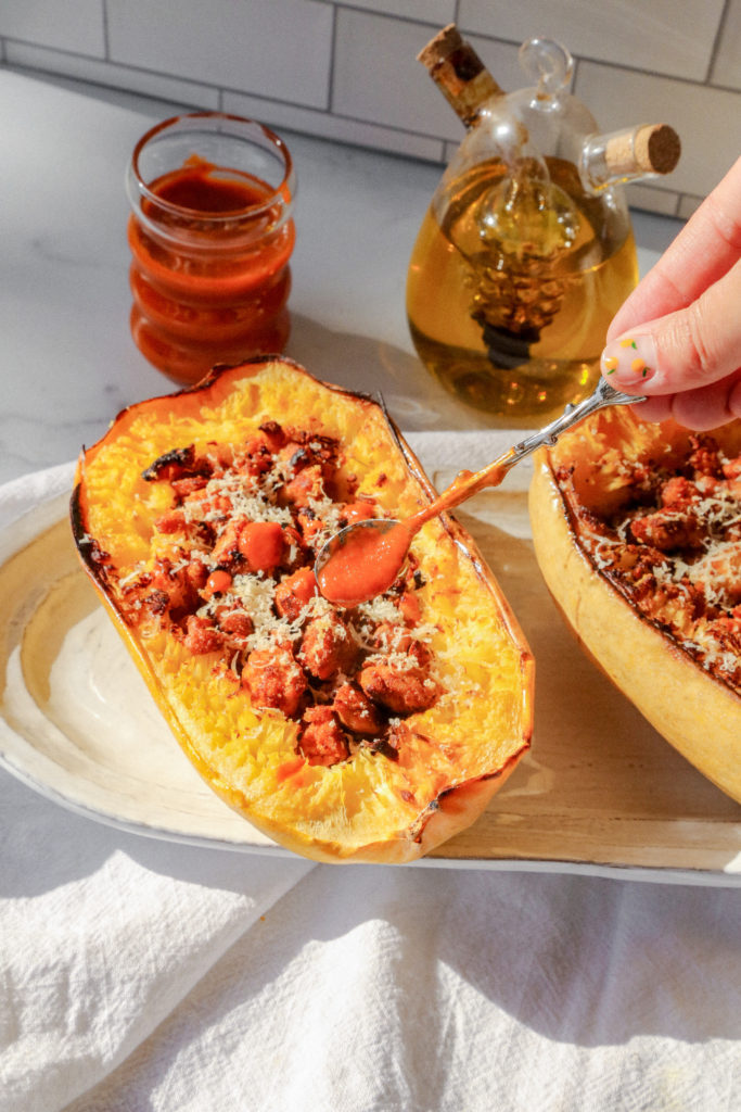 vegan stuffed spaghetti squash