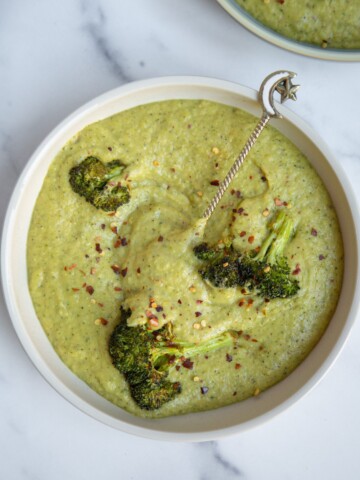 vegan broccoli cheddar soup