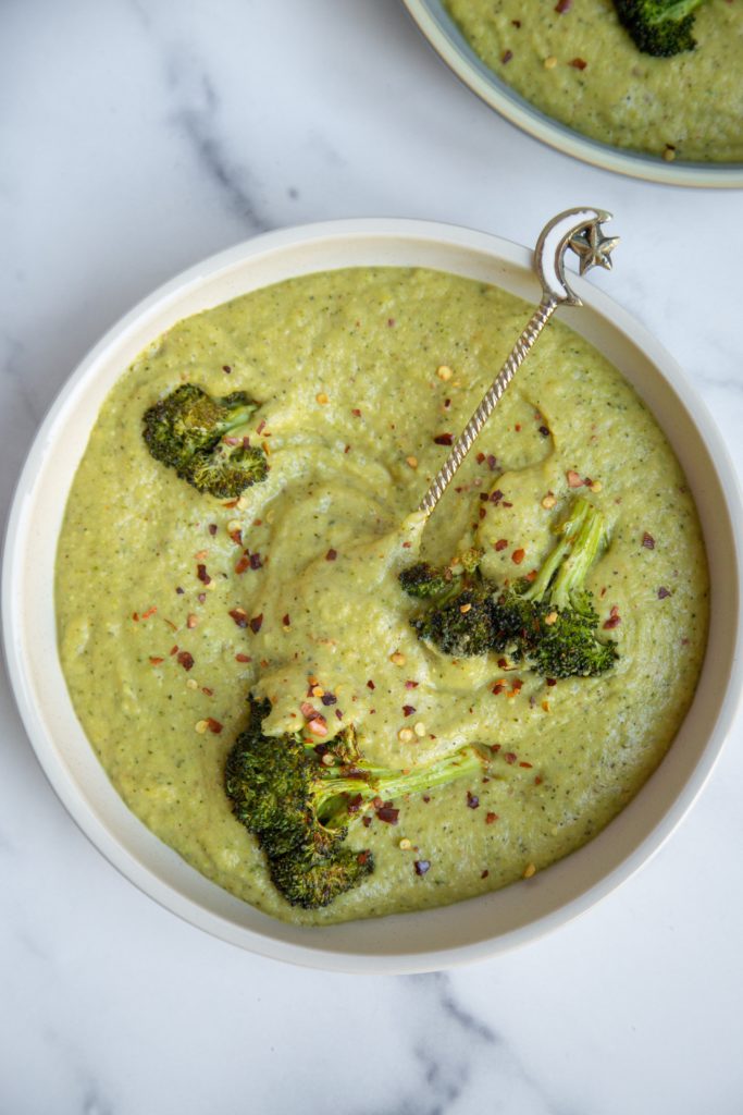 vegan broccoli cheddar soup