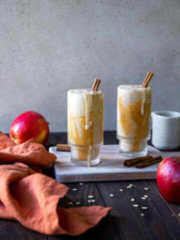 fall apple pie smoothie