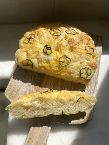 cheddar jalapeño mini focaccia vegan