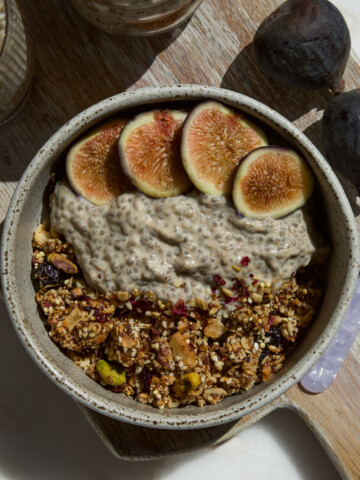 high protein vanilla fig chia pudding