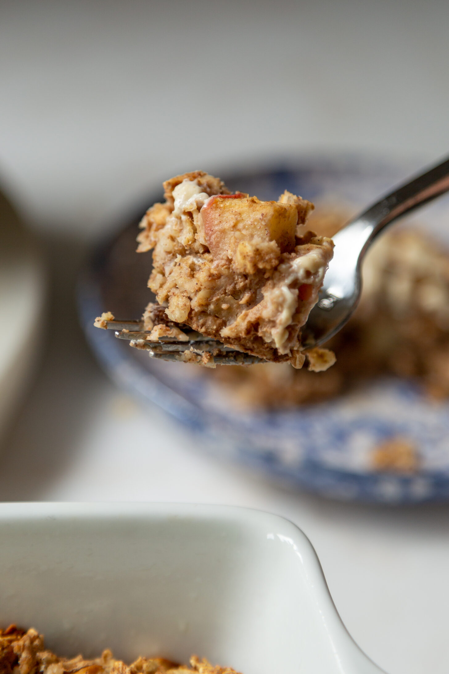 Healthy Apple Cinnamon Baked Oatmeal