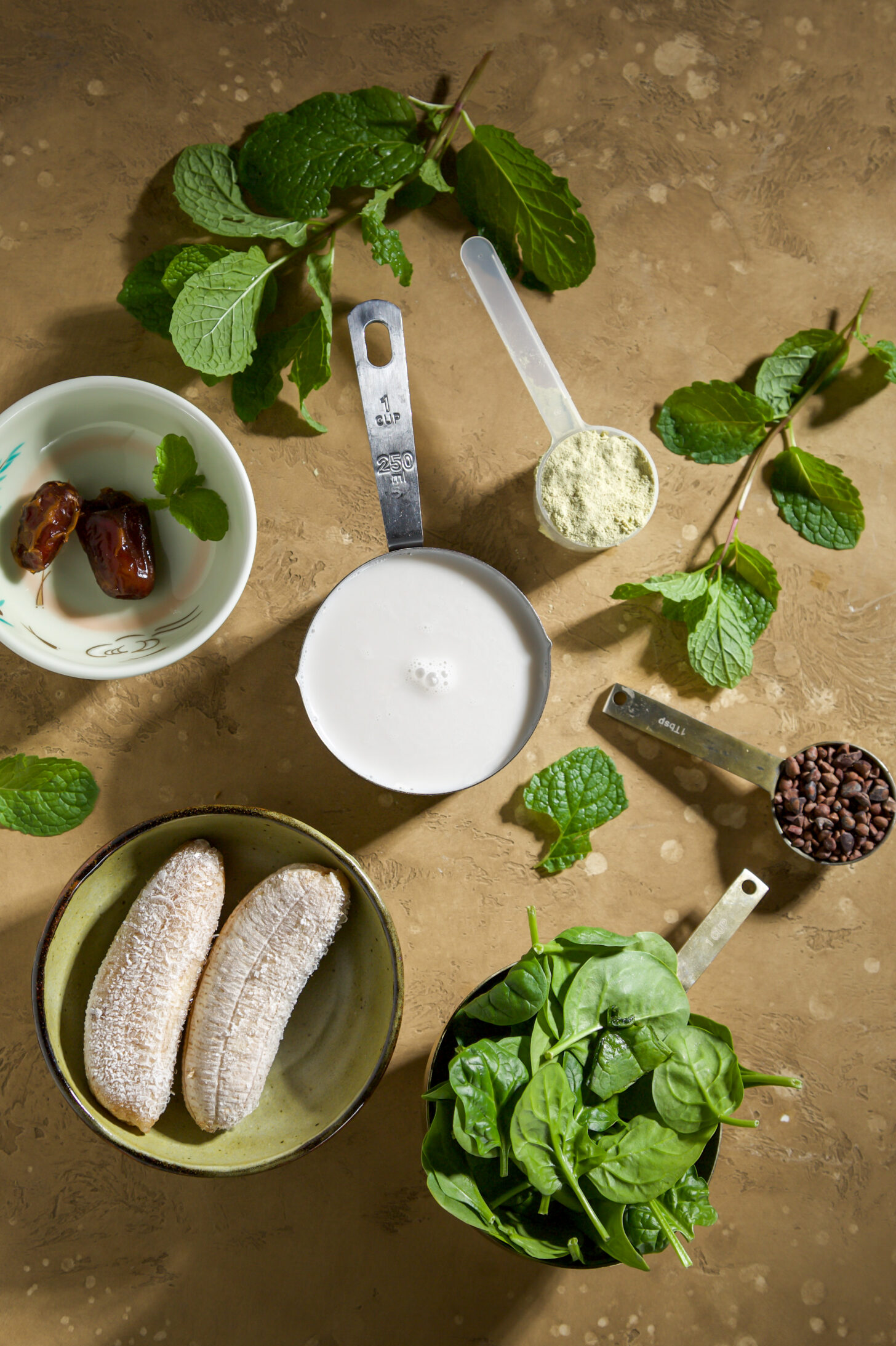 matcha mint chip smoothie