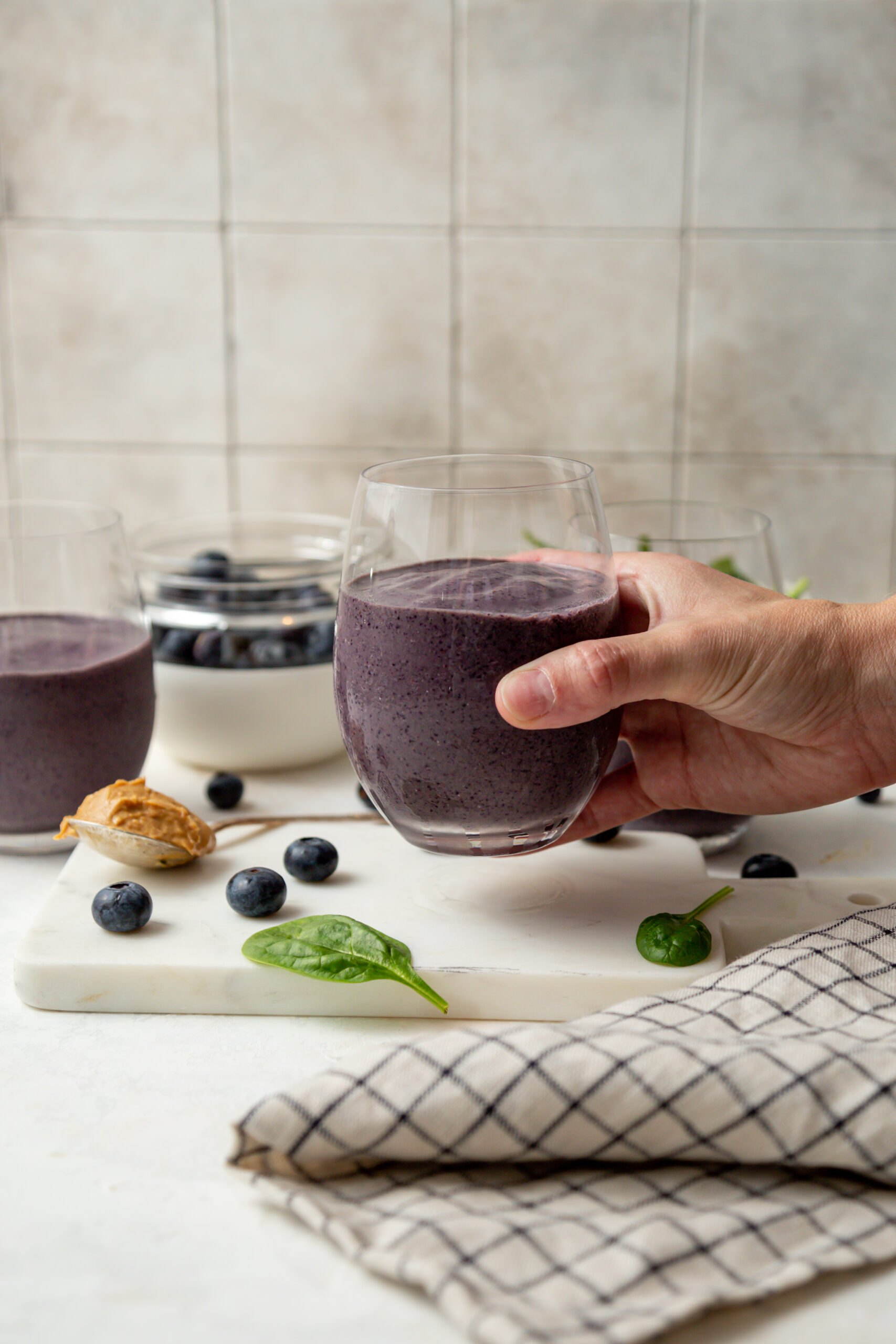 healthy blueberry protein smoothie