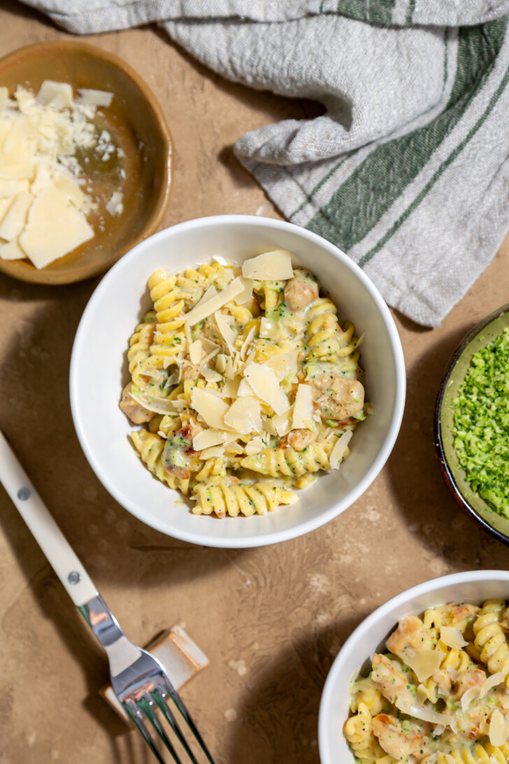 chick'n broccoli alfredo pasta