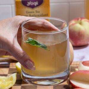 iced peach green tea-01