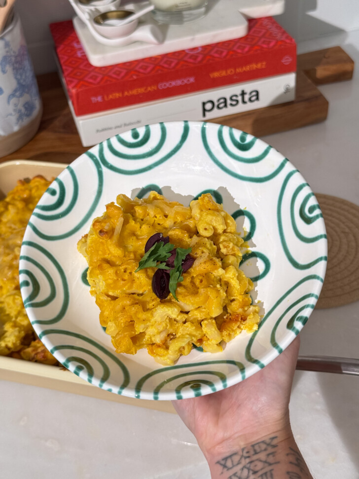 huancaina mac and cheese with parsley and olives