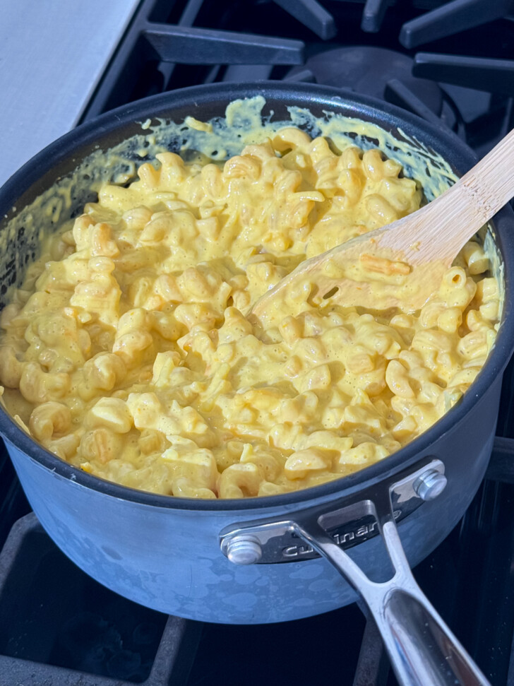 creamy huancaina mac and cheese